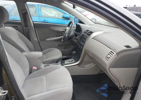 2010 Toyota Corolla Le z USA, uszkodzony, nr VIN JTDBU4EE3AJ056826